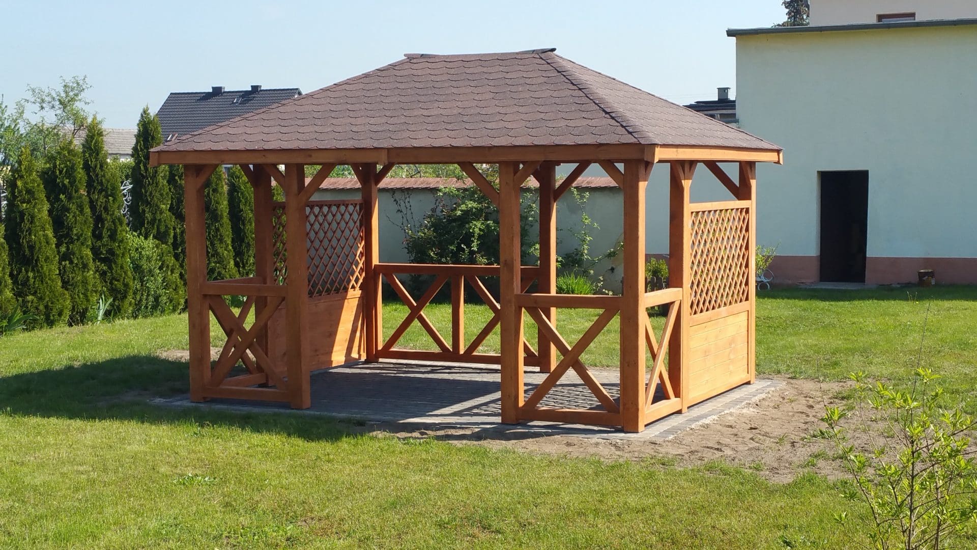 nowoczesne altany ogrodowe trendy 2025